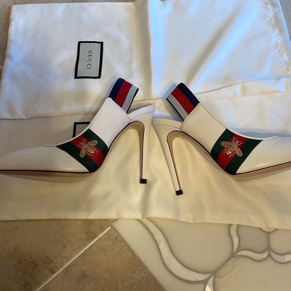 Authentic Gucci pumps
